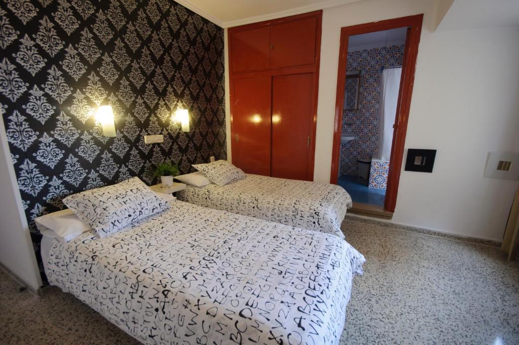 Hostal On Dormire فالنسيا الغرفة الصورة